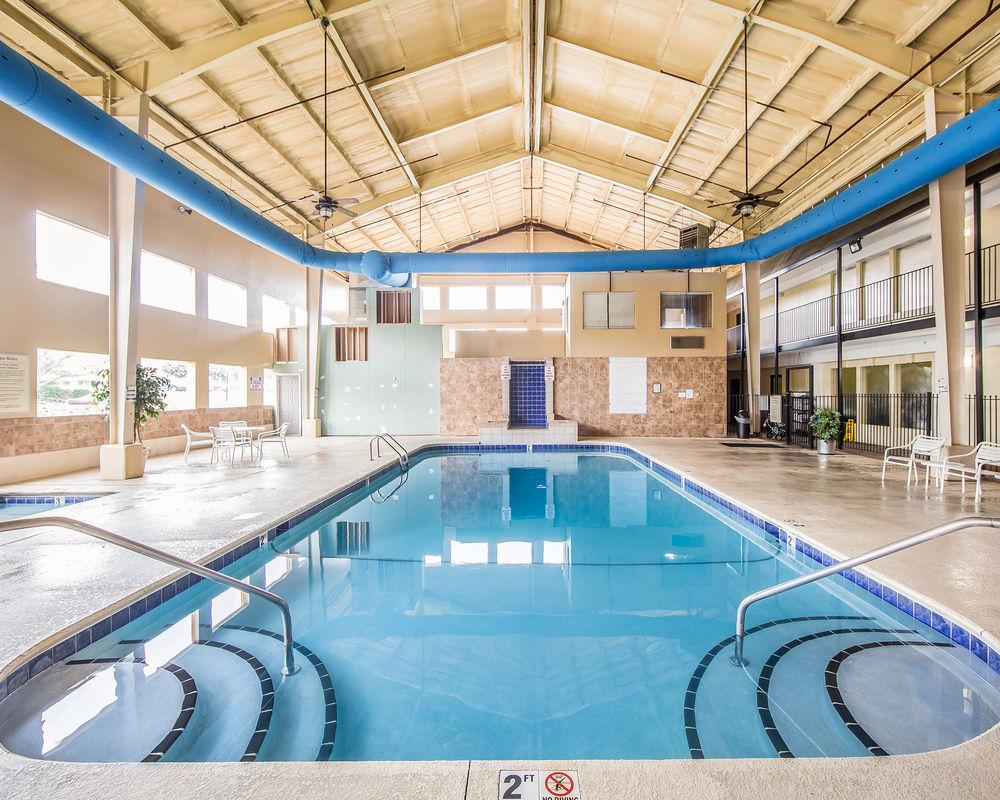 Oyo Hotel Knoxville Tn Cedar Bluff I-40 Экстерьер фото