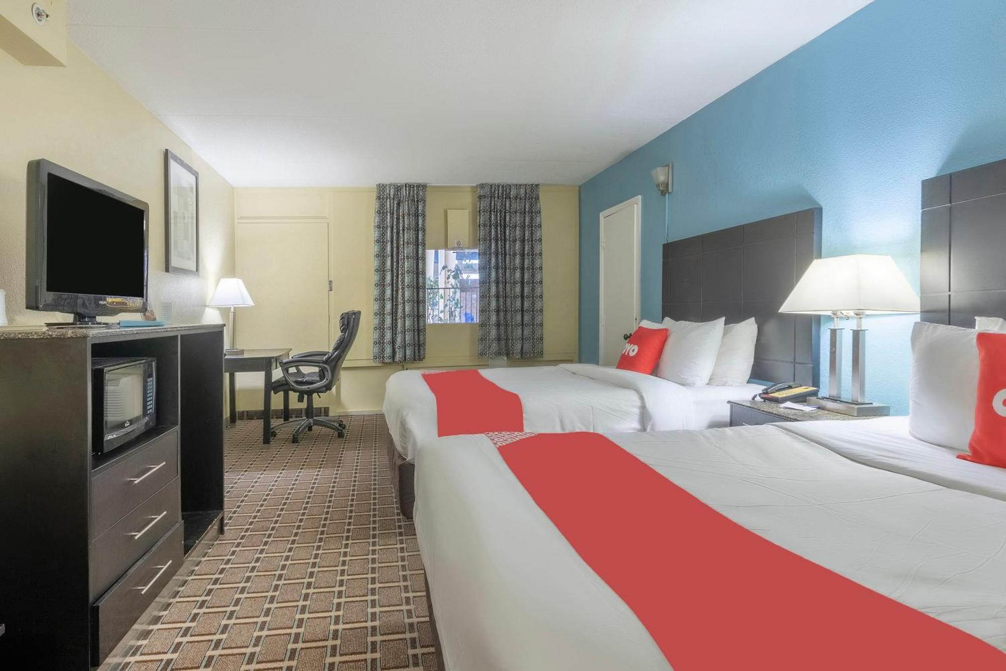 Oyo Hotel Knoxville Tn Cedar Bluff I-40 Экстерьер фото
