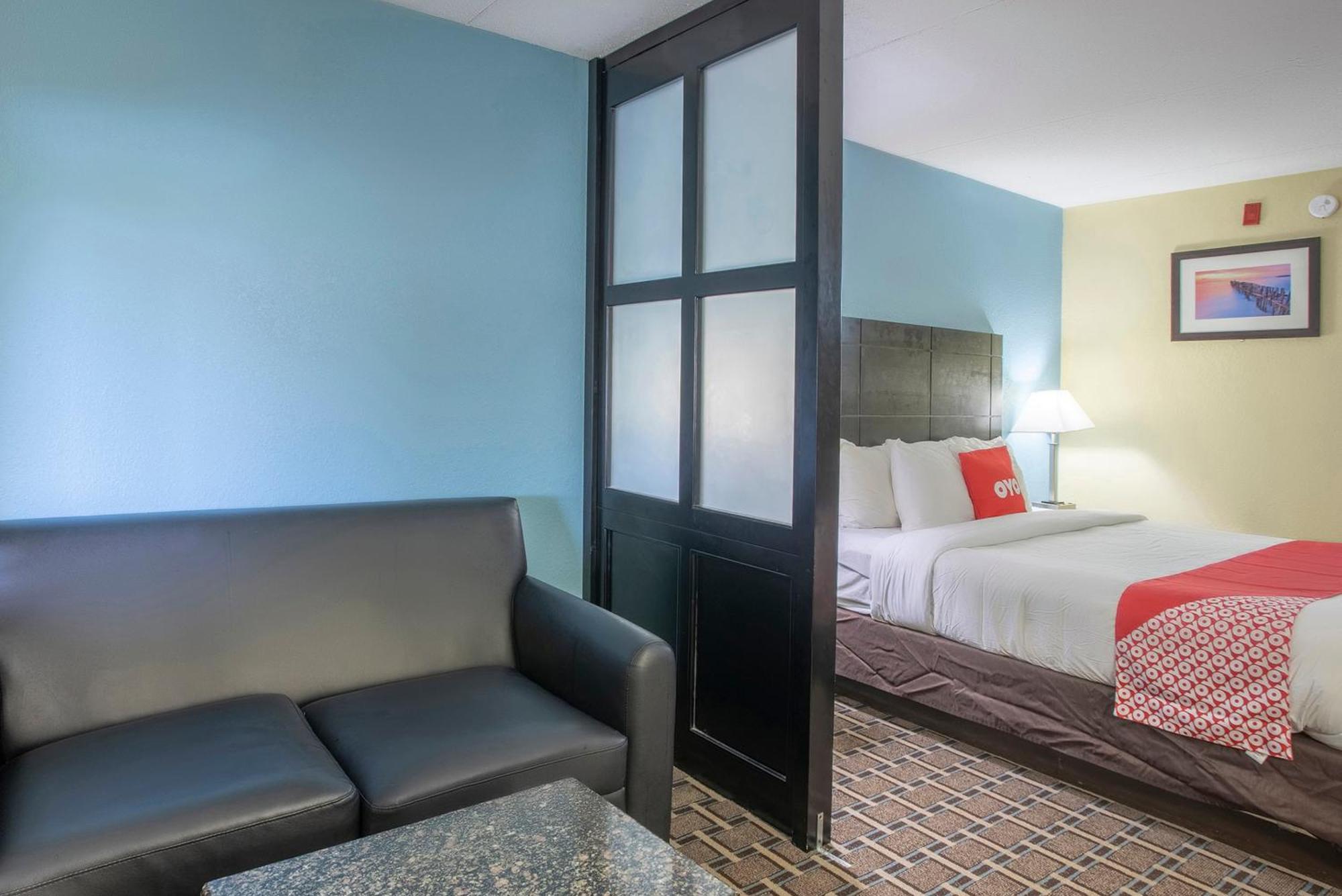 Oyo Hotel Knoxville Tn Cedar Bluff I-40 Экстерьер фото